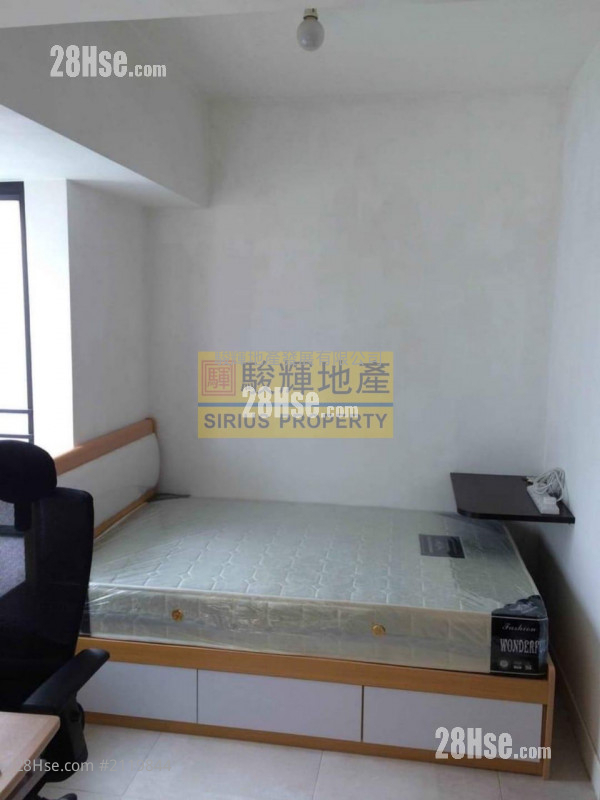 City 18 Rental Studio , 1 Bathroom 248 ft² ( 23.0 m² )