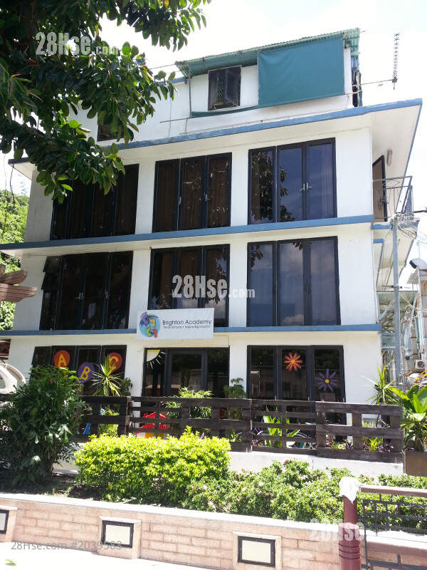 村屋 租盘 2 房 , 2 浴室 600 平方尺 ( 55.7 平方米 )