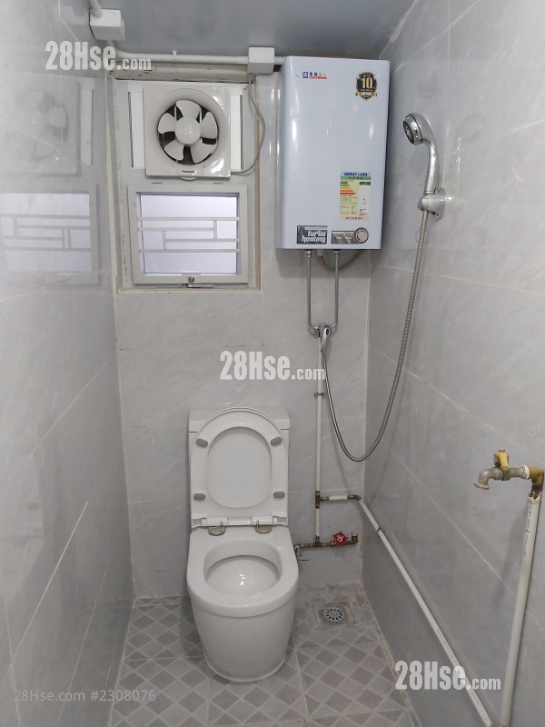 泥围 租盘 开放式间隔 , 1 浴室 135 平方尺 ( 12.5 平方米 ) 泥围 租盘 开放式间隔 , 1 浴室 135 平方尺 ( 12.5 平方米 )