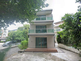 Elle Villas Building