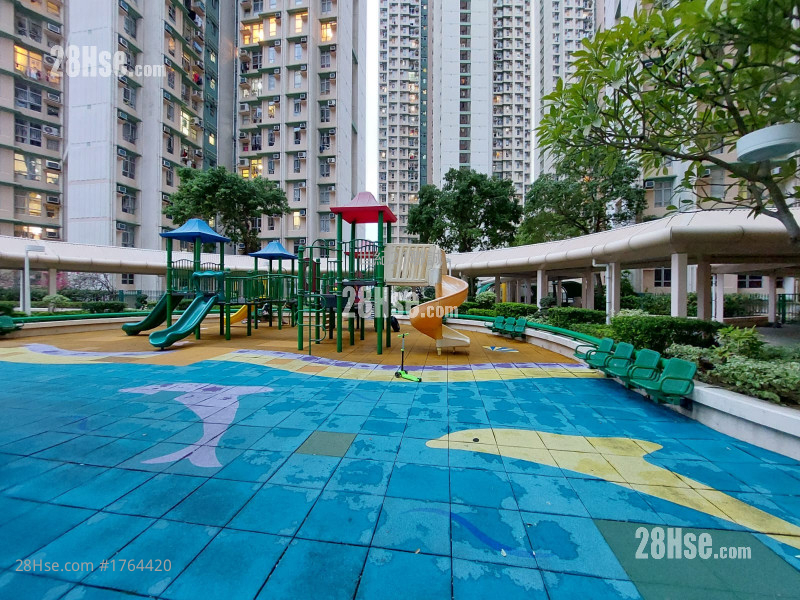 鲤安苑 售盘 2 房 , 1 浴室 516 平方尺 ( 47.9 平方米 ) 鲤安苑 售盘 2 房 , 1 浴室 516 平方尺 ( 47.9 平方米 )