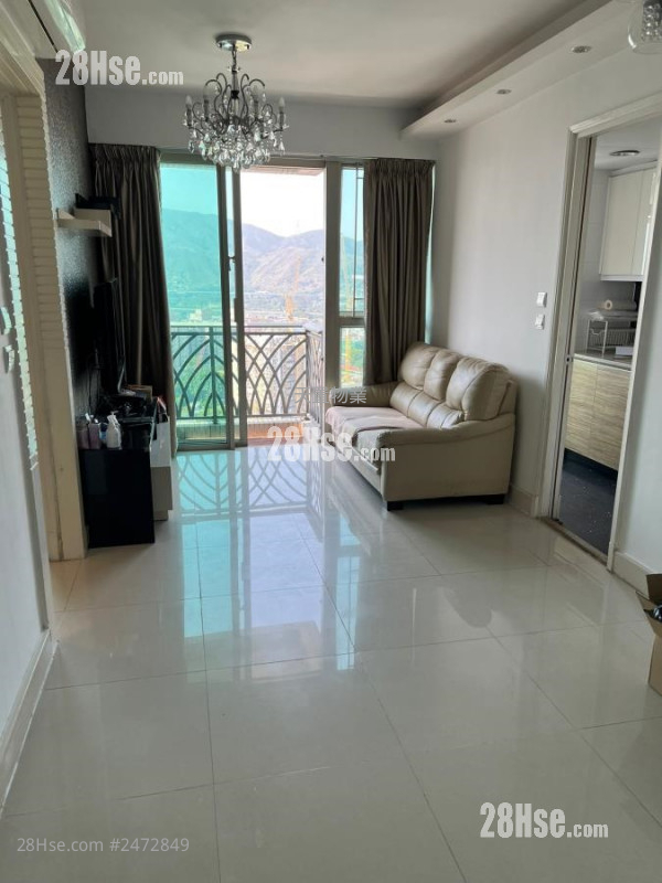 Uptown Rental 2 Bedrooms , 1 Bathroom 528 ft² ( 49.1 m² )