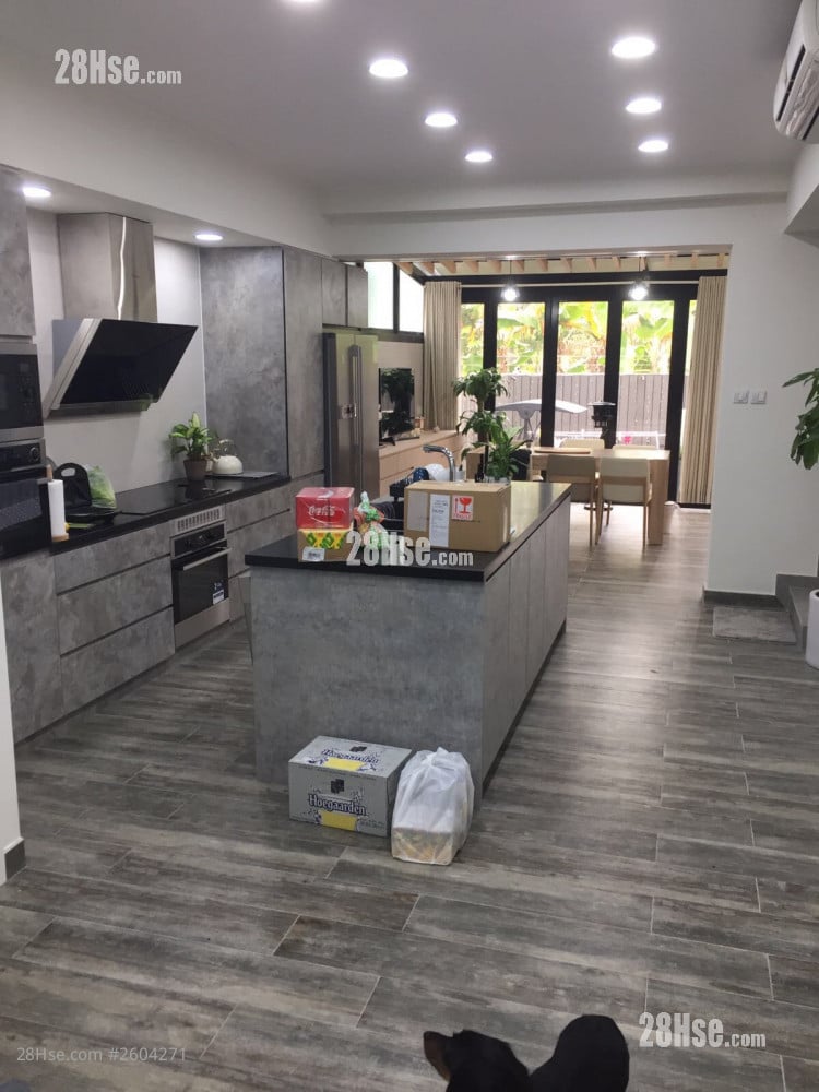Seasons Palace Rental 3 Bedrooms , 3 Bathrooms 1,500 ft² ( 139.4 m² )