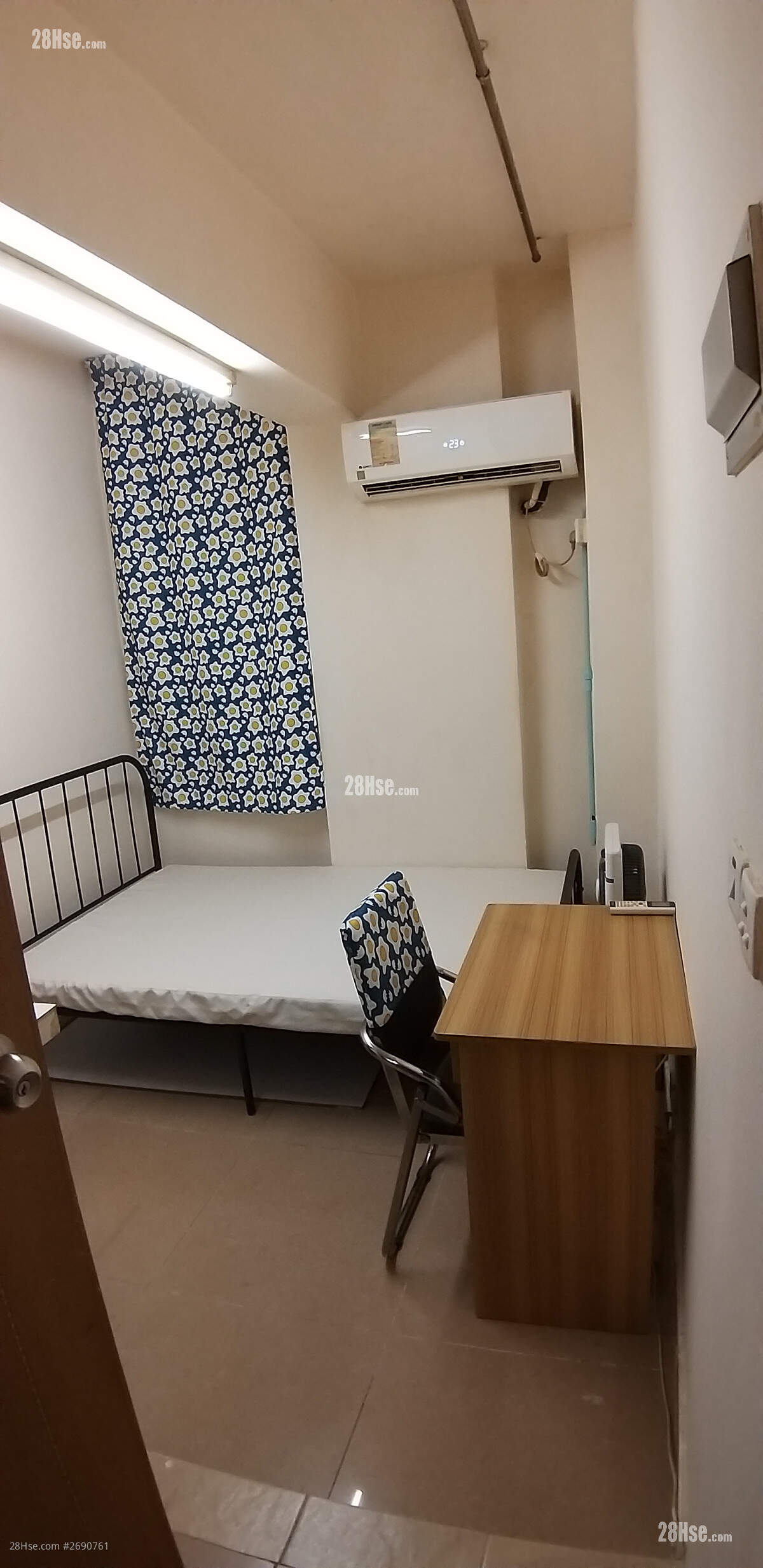 Leung Chau Building Rental 1 Bedroom 120 ft² ( 11.1 m² )