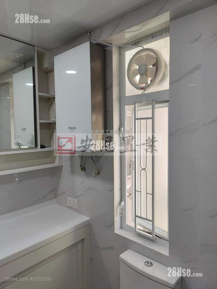 乐翠台 租盘 700 平方尺 ( 65.0 平方米 ) 乐翠台 租盘 700 平方尺 ( 65.0 平方米 )