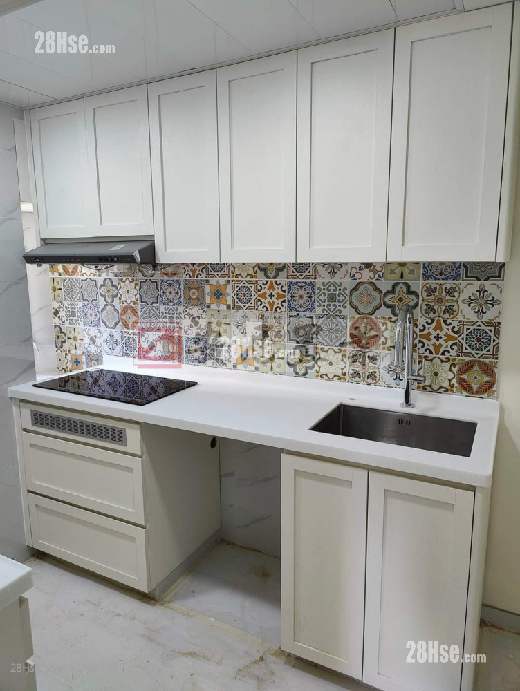 乐翠台 租盘 700 平方尺 ( 65.0 平方米 ) 乐翠台 租盘 700 平方尺 ( 65.0 平方米 )