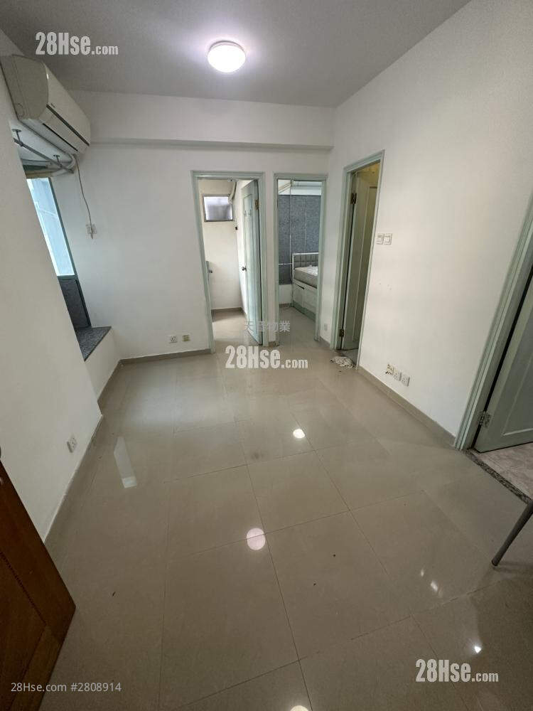 Top Growth Court Sell 2 Bedrooms , 1 Bathroom 287 ft² ( 26.7 m² )