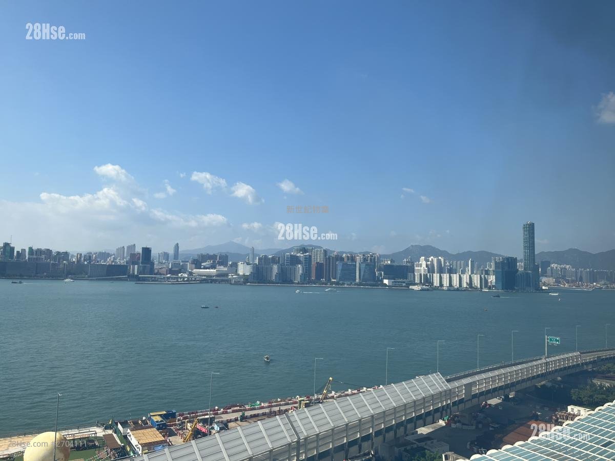 Victoria Centre Rental 2 Bedrooms , 1 Bathroom 572 ft² ( 53.1 m² )