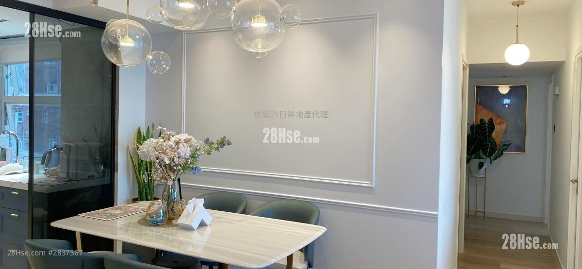 Coral Court Rental 1,173 ft² ( 109.0 m² )