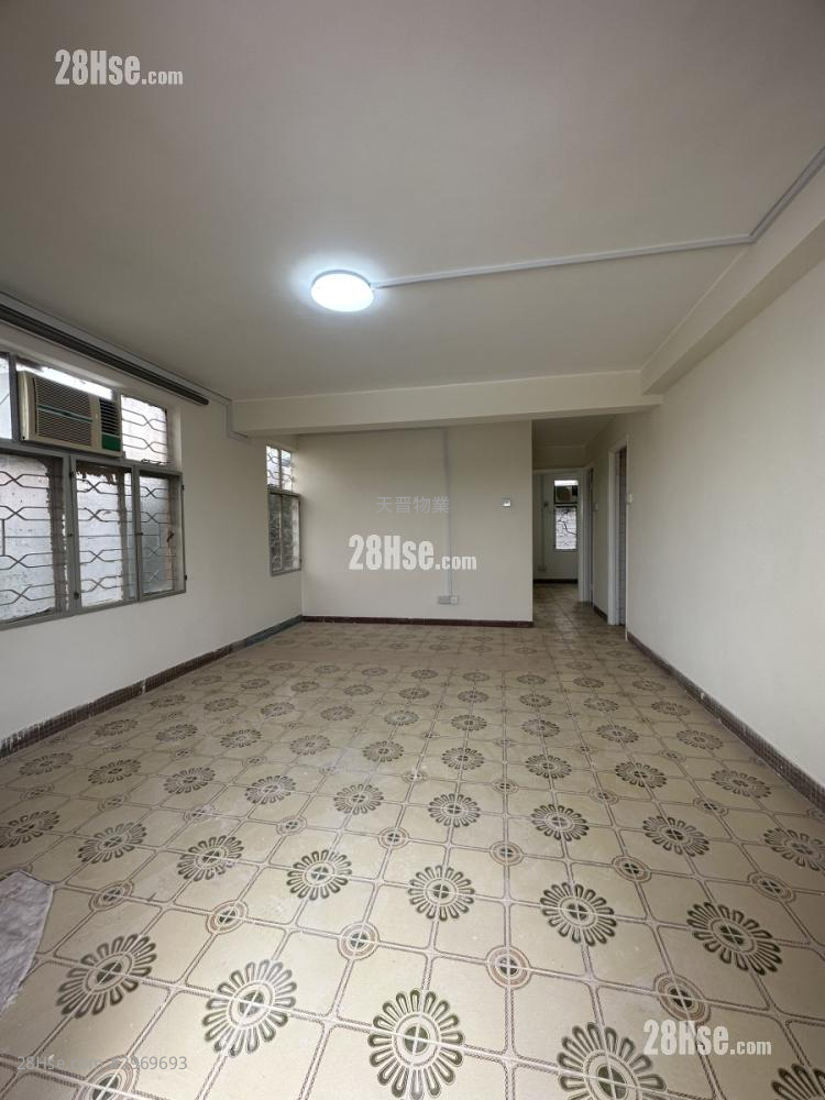 Tai Tong Village Sell 3 bedrooms , 1 bathrooms 700 ft²