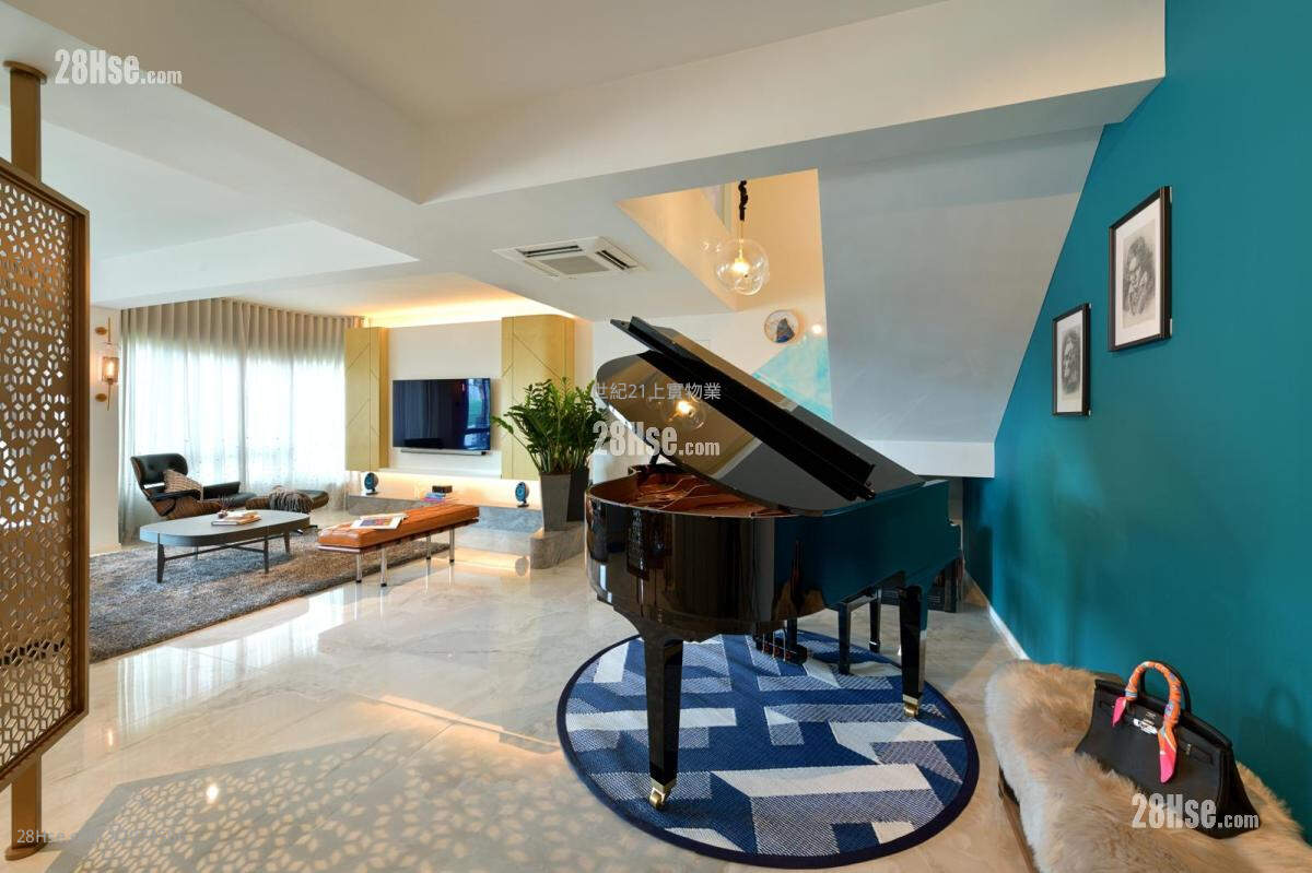 King's Park Villa Sell 4 Bedrooms , 2 Bathrooms 1,812 ft² ( 168.3 m² )