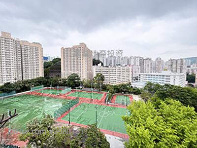 华发大楼 售盘 550 平方尺 ( 51.1 平方米 )