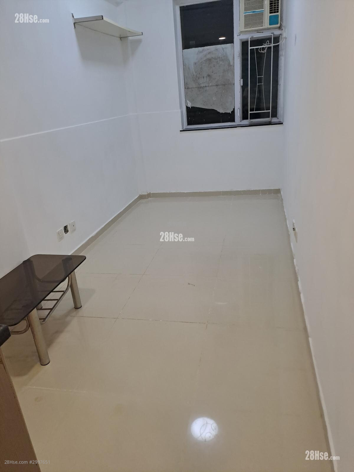 宜安大廈 租盤 開放式間隔 , 1 浴室 150 平方呎