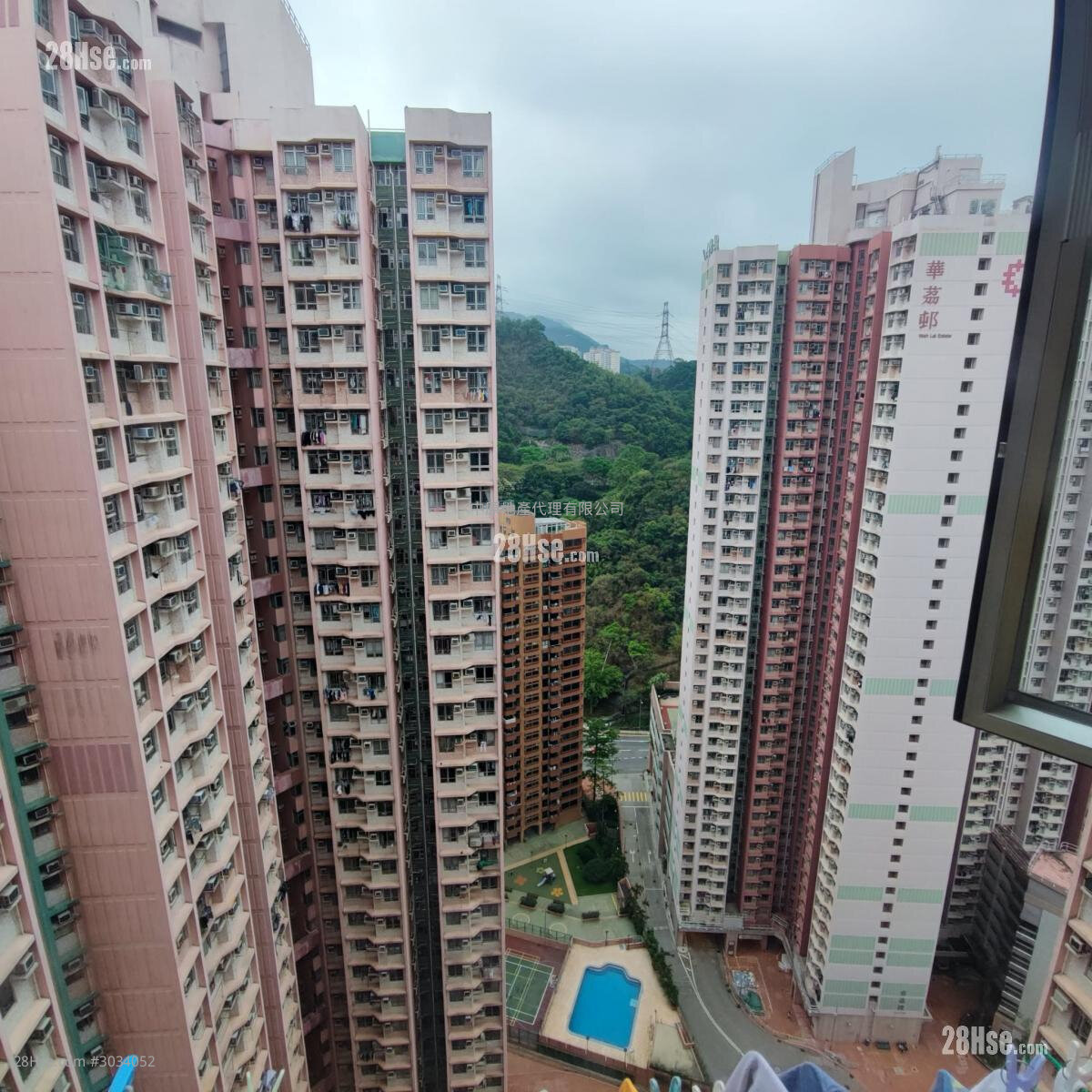 Lai Yan Court Sell 2 bedrooms , 1 bathrooms 428 ft²