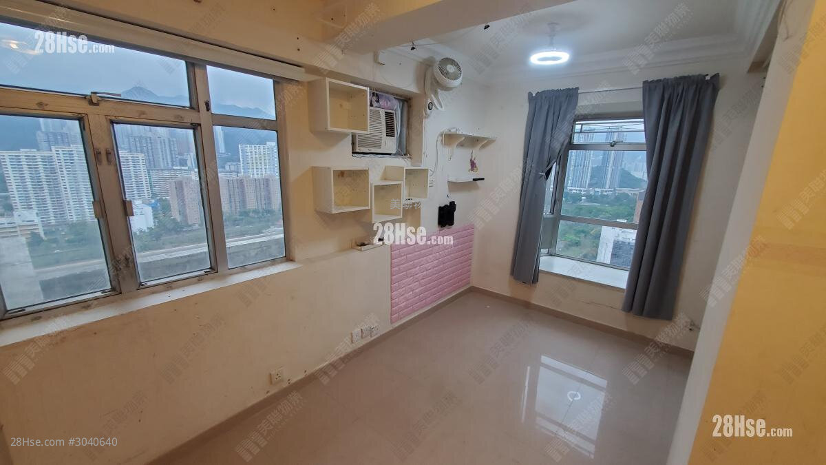 Shatin Centre Sell 2 bedrooms 288 ft²