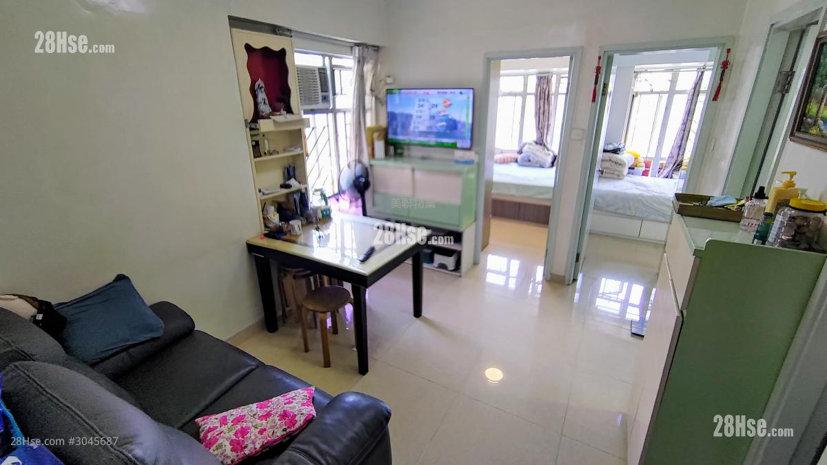 Lung Fung Garden Sell 2 bedrooms 333 ft²