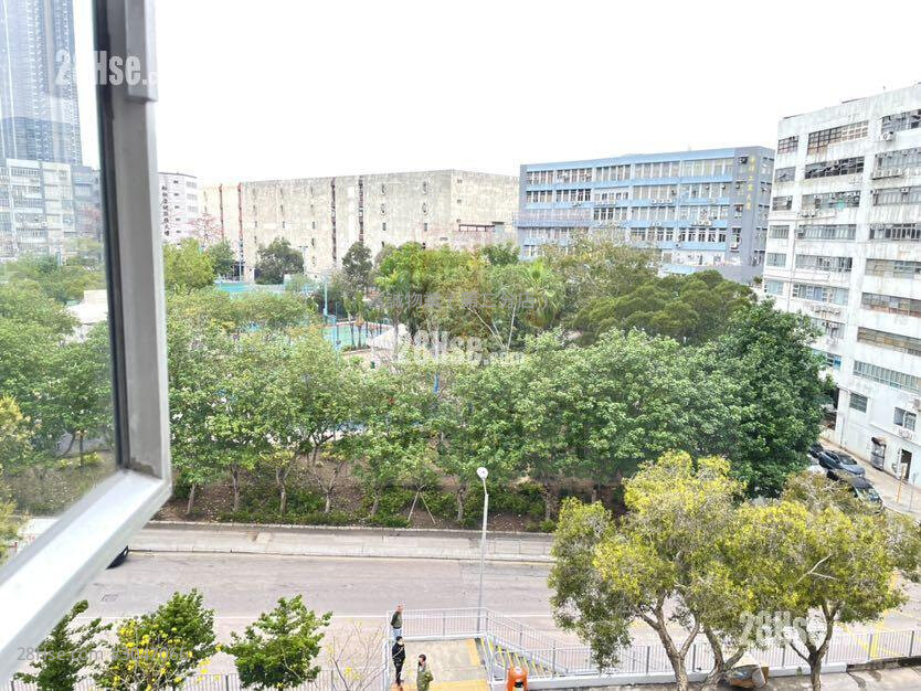 Yau Tong Centre Sell 2 bedrooms , 1 bathrooms 531 ft²