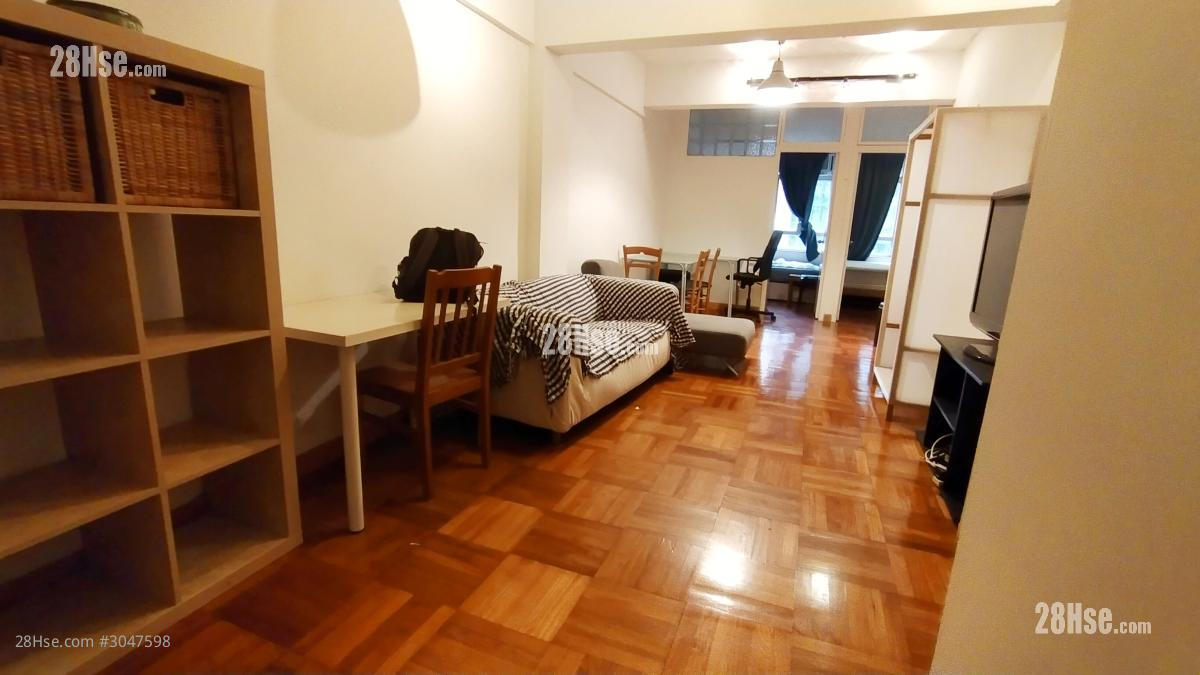 Po Wing Building Sell 2 Bedrooms , 1 Bathroom 525 ft² ( 48.8 m² )