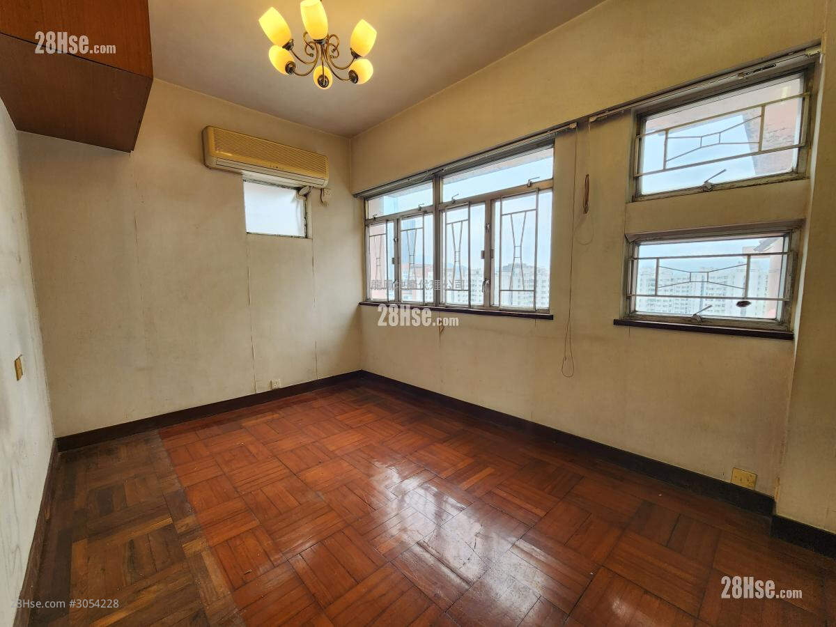 Fair Wind Court Sell 459 ft² ( 42.6 m² )