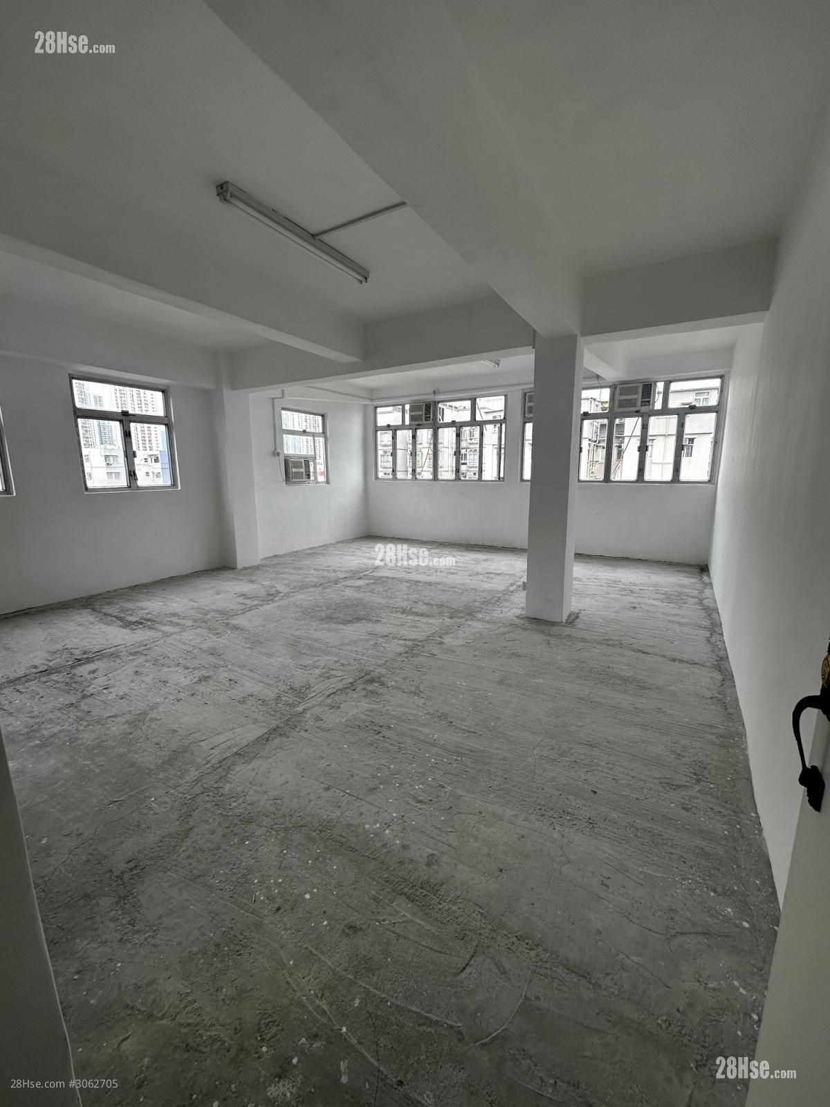 Tak Po Building Sell Studio 520 ft² ( 48.3 m² )