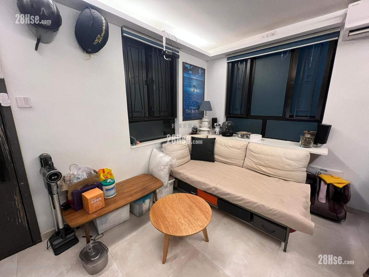 Tseung Kwan O Village Sell 2 Bedrooms , 1 Bathroom