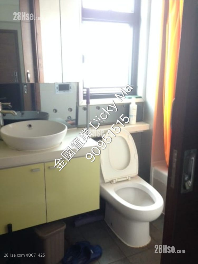 City 18 Rental 2 Bedrooms , 1 Bathroom 429 ft² ( 39.9 m² )