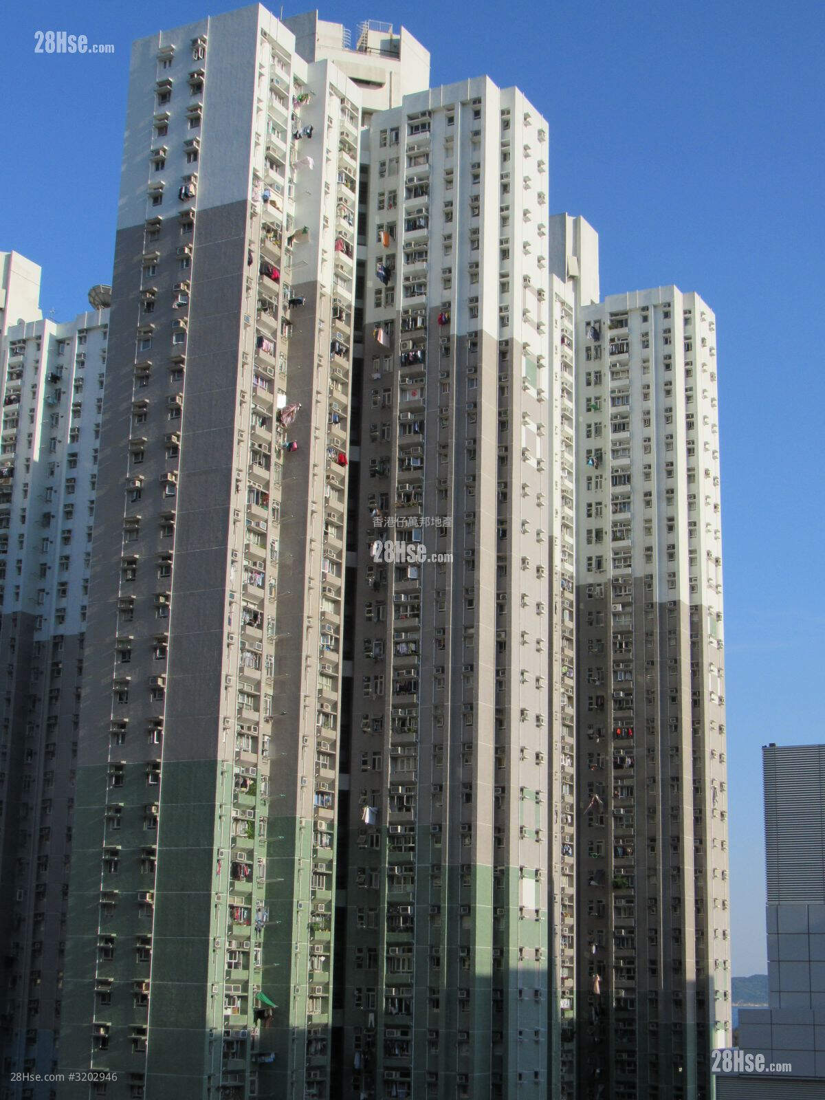 Ka Lung Court Sell 3 Bedrooms 554 ft² ( 51.5 m² )