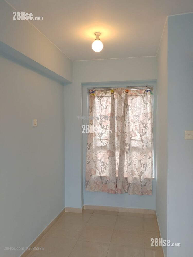 Konwall Court Sell 2 Bedrooms 199 ft² ( 18.5 m² )