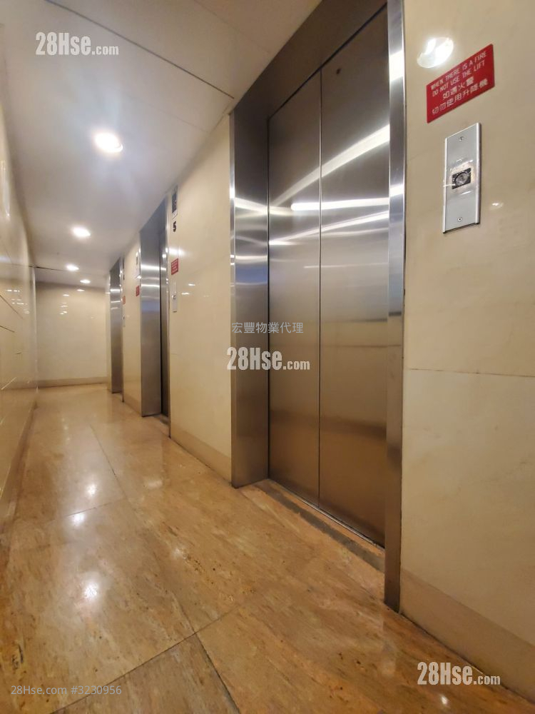 Smithfield Terrace Rental 1 Bedroom , 1 Bathroom 262 ft² ( 24.3 m² )