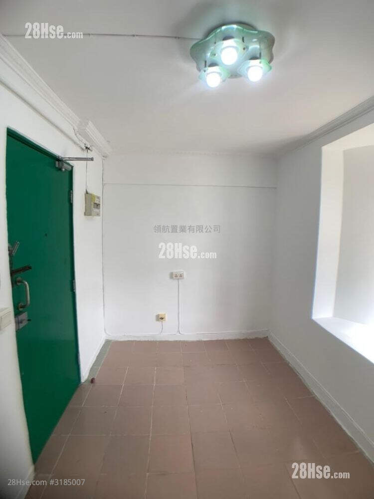 Leung King Estate Sell Studio 150 ft² ( 13.9 m² )