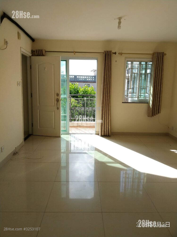 Pok Wai Tsuen Rental 3 Bedrooms , 1 Bathroom 650 ft² ( 60.4 m² )