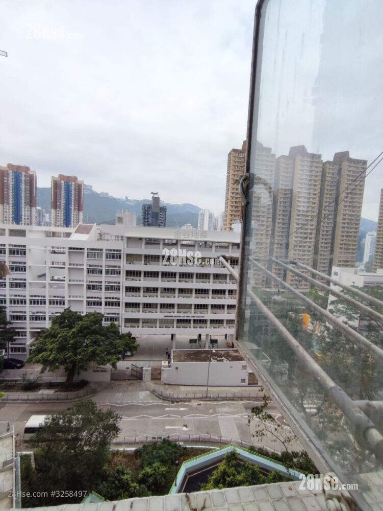 Lei Tung Estate Sell Studio , 1 Bathroom 296 ft² ( 27.5 m² )