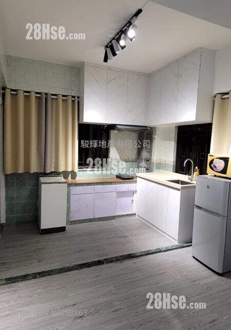 Mee King Building Rental 2 Bedrooms , 1 Bathroom 409 ft² ( 38.0 m² )