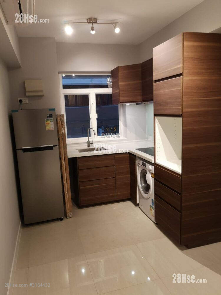 Cheong Ming Building Sell 1 Bedroom 380 ft² ( 35.3 m² )