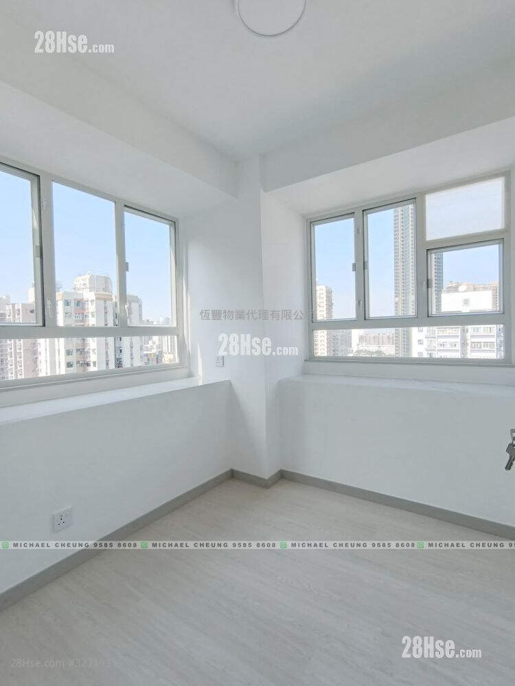 Ho Shun Lee Building Sell 2 Bedrooms , 1 Bathroom 309 ft² ( 28.7 m² )