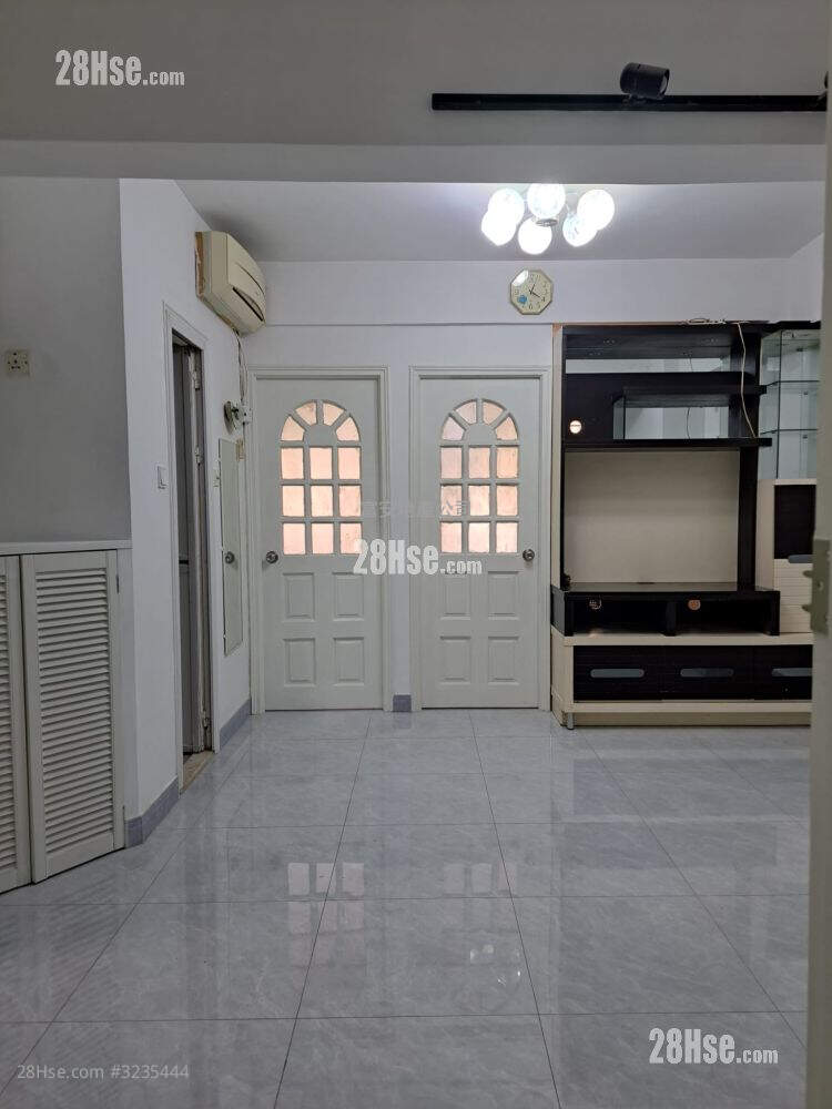 Hiu Ming Court Rental 2 Bedrooms , 1 Bathroom 439 ft² ( 40.8 m² )