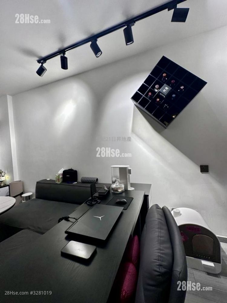 Grand Villa Sell 1 Bedroom , 1 Bathroom 399 ft² ( 37.1 m² )