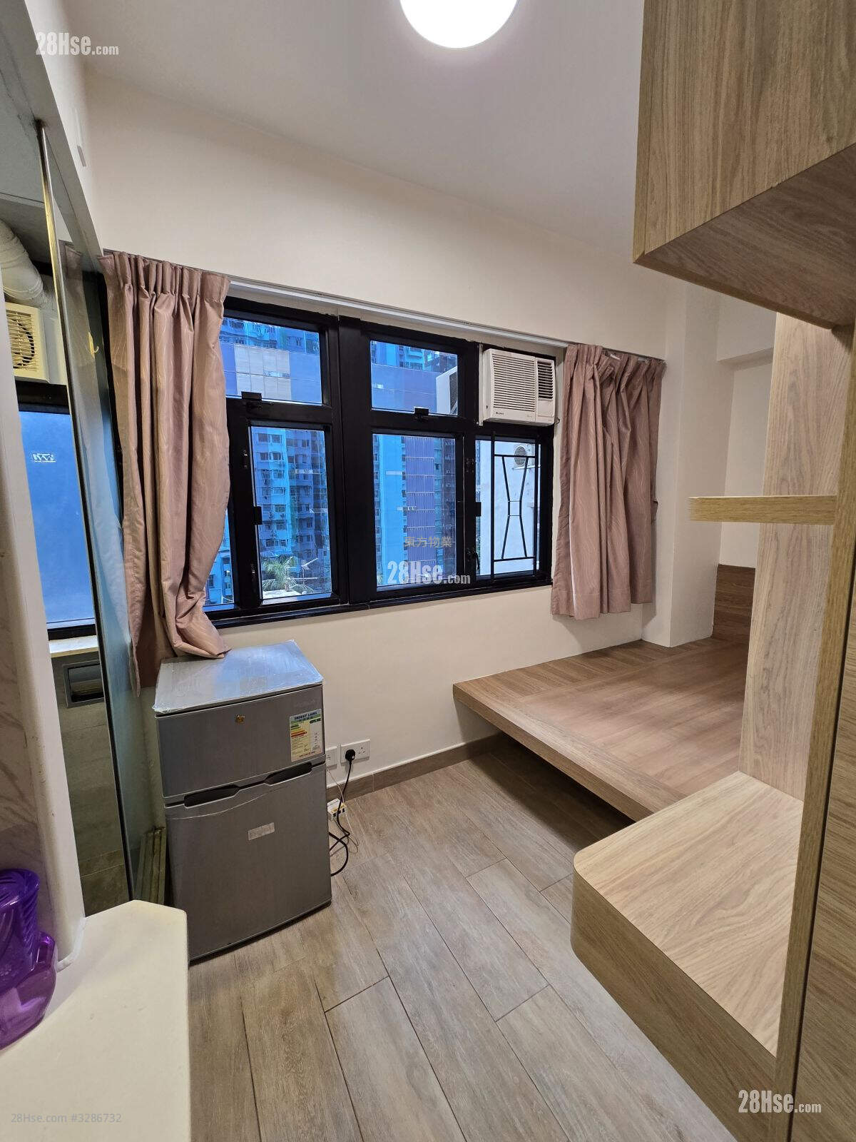 Yuet Ming Building Rental Studio , 1 Bathroom 130 ft² ( 12.1 m² )