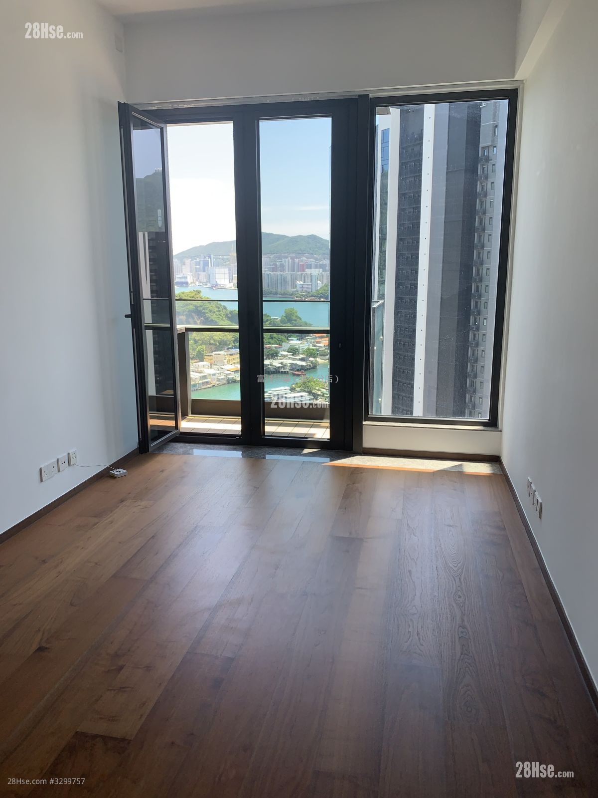 Maya Rental 3 Bedrooms , 1 Bathroom 627 ft² ( 58.2 m² )