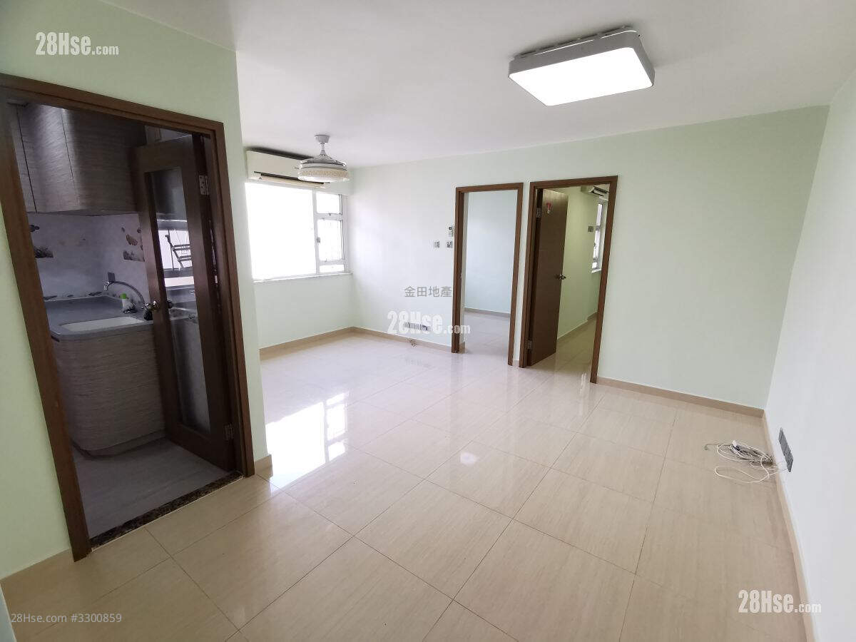 Kai Tai Court Rental 2 Bedrooms , 1 Bathroom 545 ft² ( 50.6 m² )