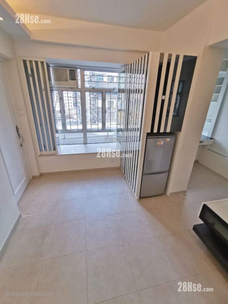 Fortuna Building Sell 2 Bedrooms , 1 Bathroom 255 ft² ( 23.7 m² )