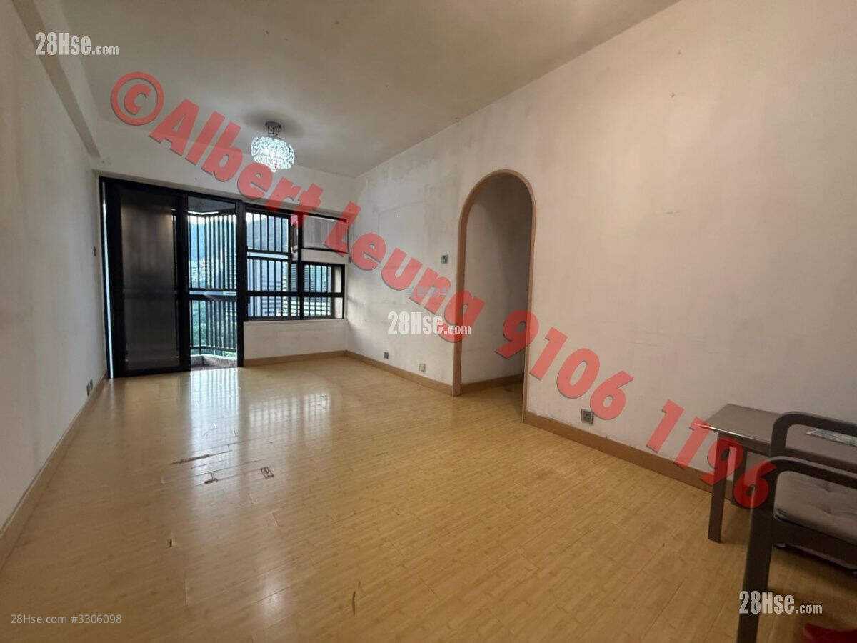 Shatin Plaza Sell 3 Bedrooms , 1 Bathroom 612 ft² ( 56.9 m² )