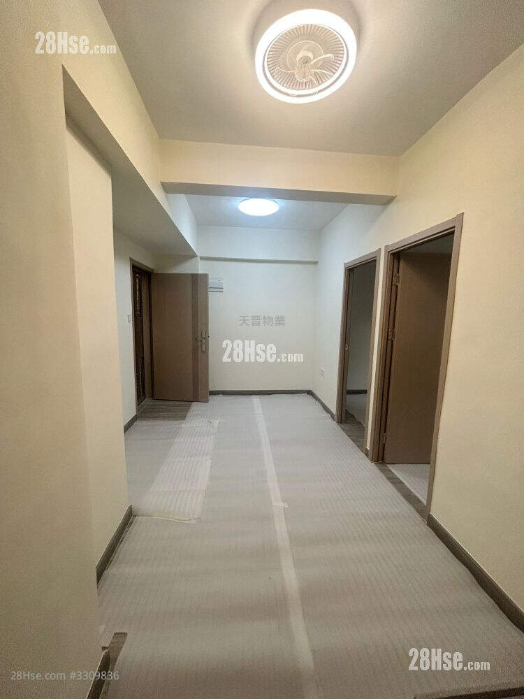 Tung Shun Hing Building Sell 2 Bedrooms , 1 Bathroom 283 ft² ( 26.3 m² )