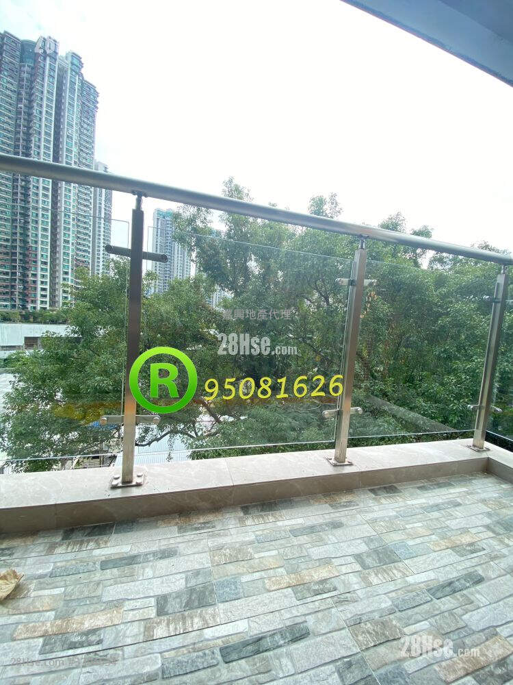 Lok Lo Ha Village Sell 3 Bedrooms , 1 Bathroom 700 ft² ( 65.0 m² )