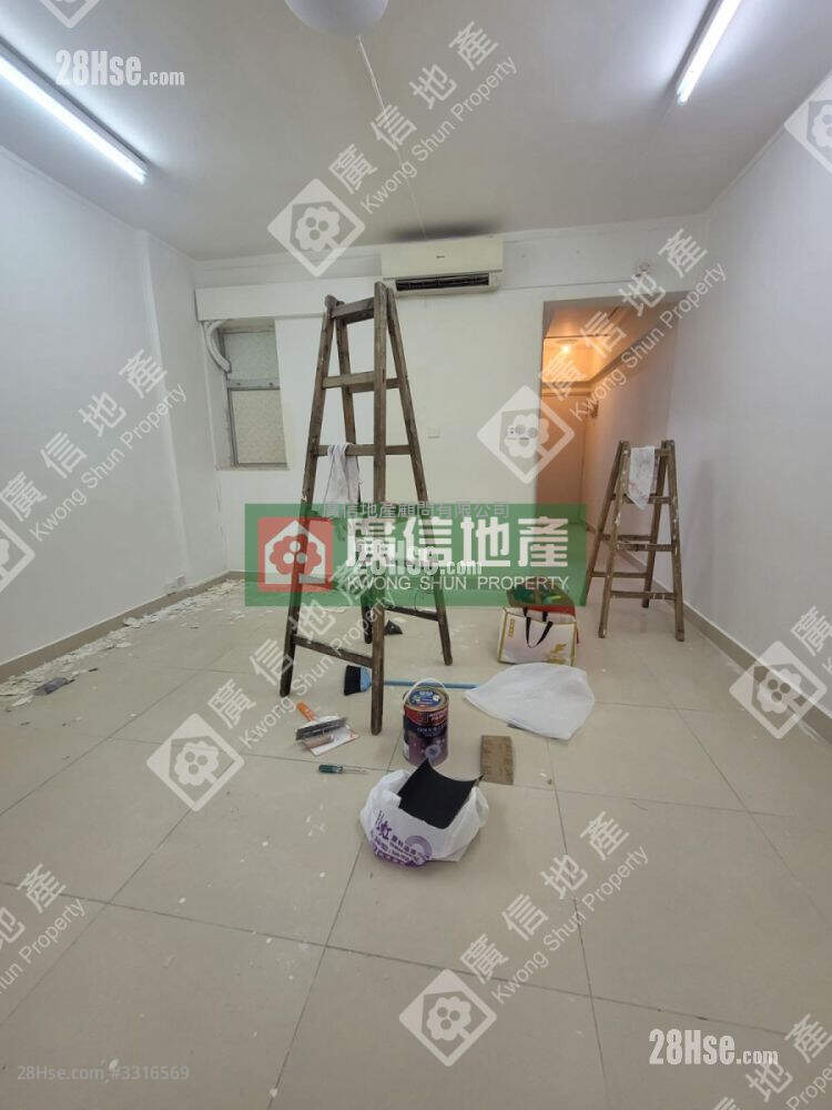 Tsui Yuen Mansion Sell 2 Bedrooms , 1 Bathroom 427 ft² ( 39.7 m² )