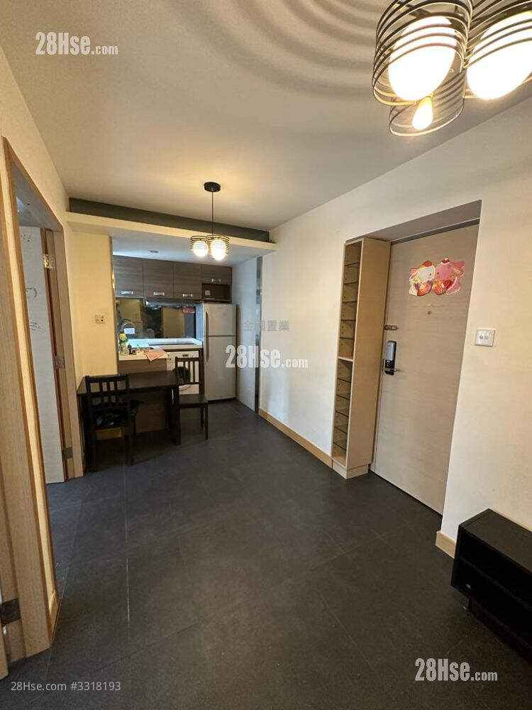 Wai Ching Court Sell 2 Bedrooms , 1 Bathroom 288 ft² ( 26.8 m² )