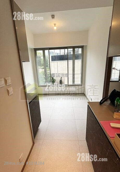 Grand Jeté Sell 1 Bedroom , 1 Bathroom 282 ft² ( 26.2 m² )