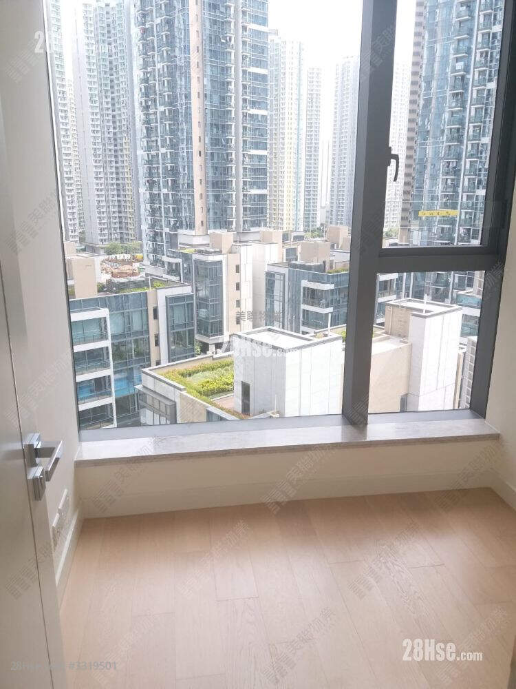 Oasis Kai Tak Sell 2 Bedrooms , 1 Bathroom 451 ft² ( 41.9 m² )