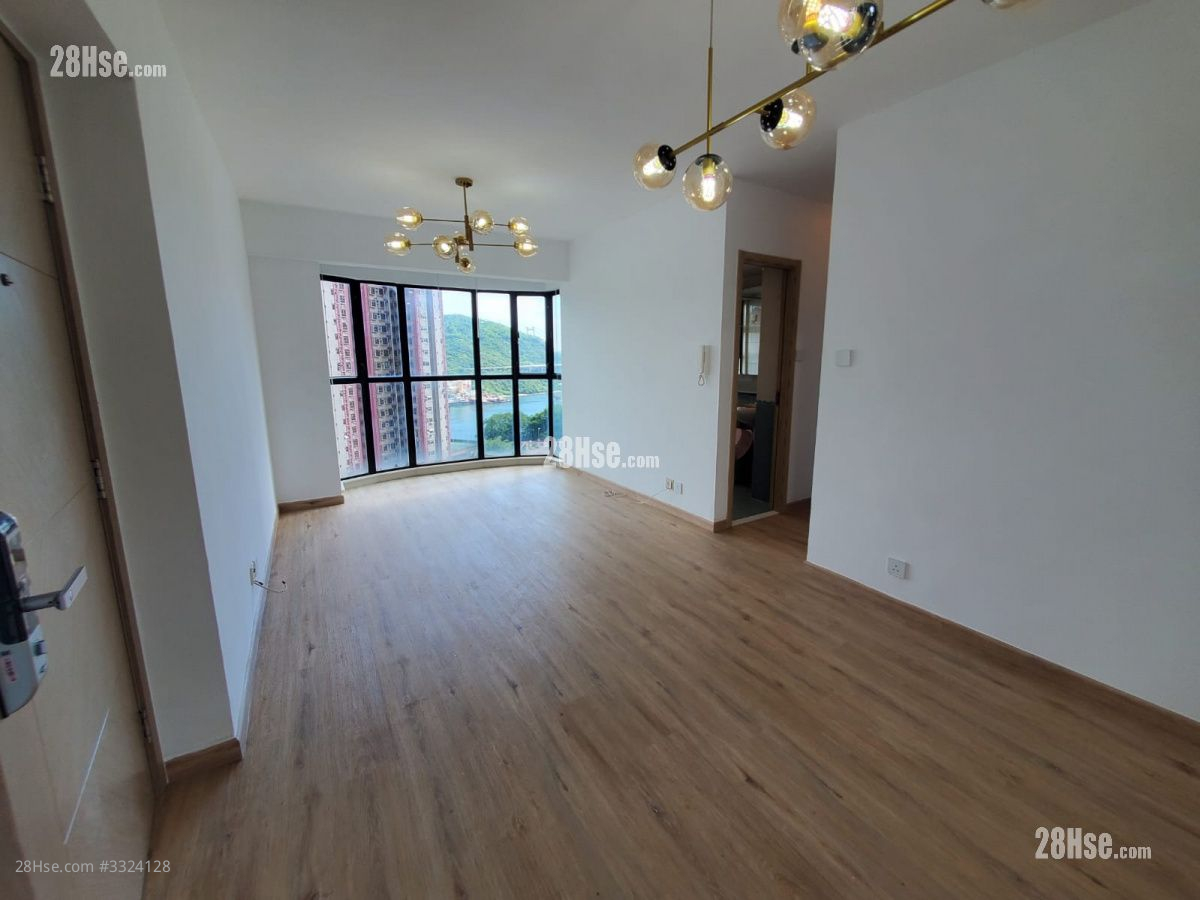 Hanley Villa Rental 3 Bedrooms , 2 Bathrooms 626 ft² ( 58.2 m² )
