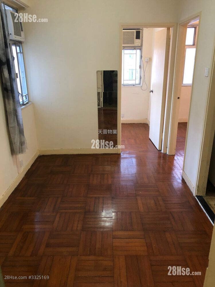 Fu Yip Building Sell 2 Bedrooms , 1 Bathroom 293 ft² ( 27.2 m² )